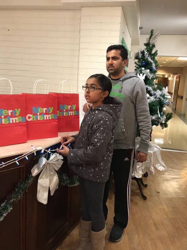 Pragathi volunteers at the Dulles food pantry